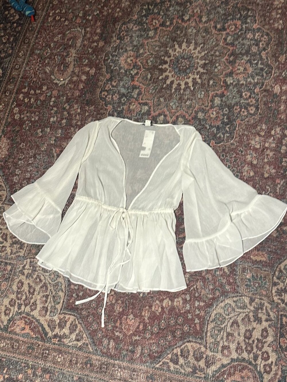White Tie Front Blouse Size S NWT - Picture 4 of 5